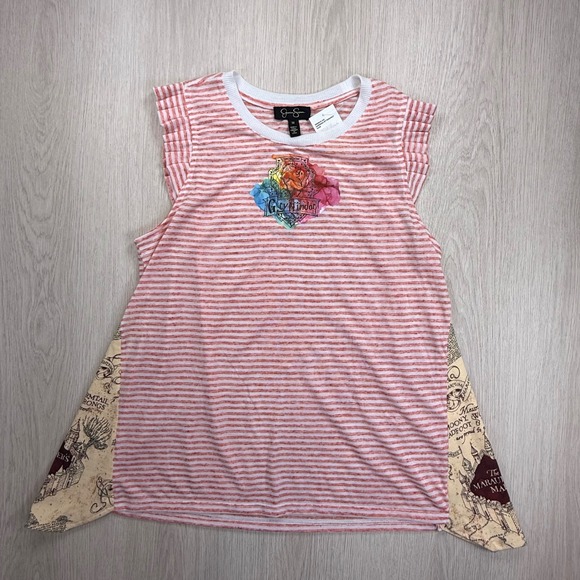 Jessica Simpson Tops - Jessica Simpson Gryffindor Harry Potter Graphic Tee‎ Geek Nerd Kawaii NWT